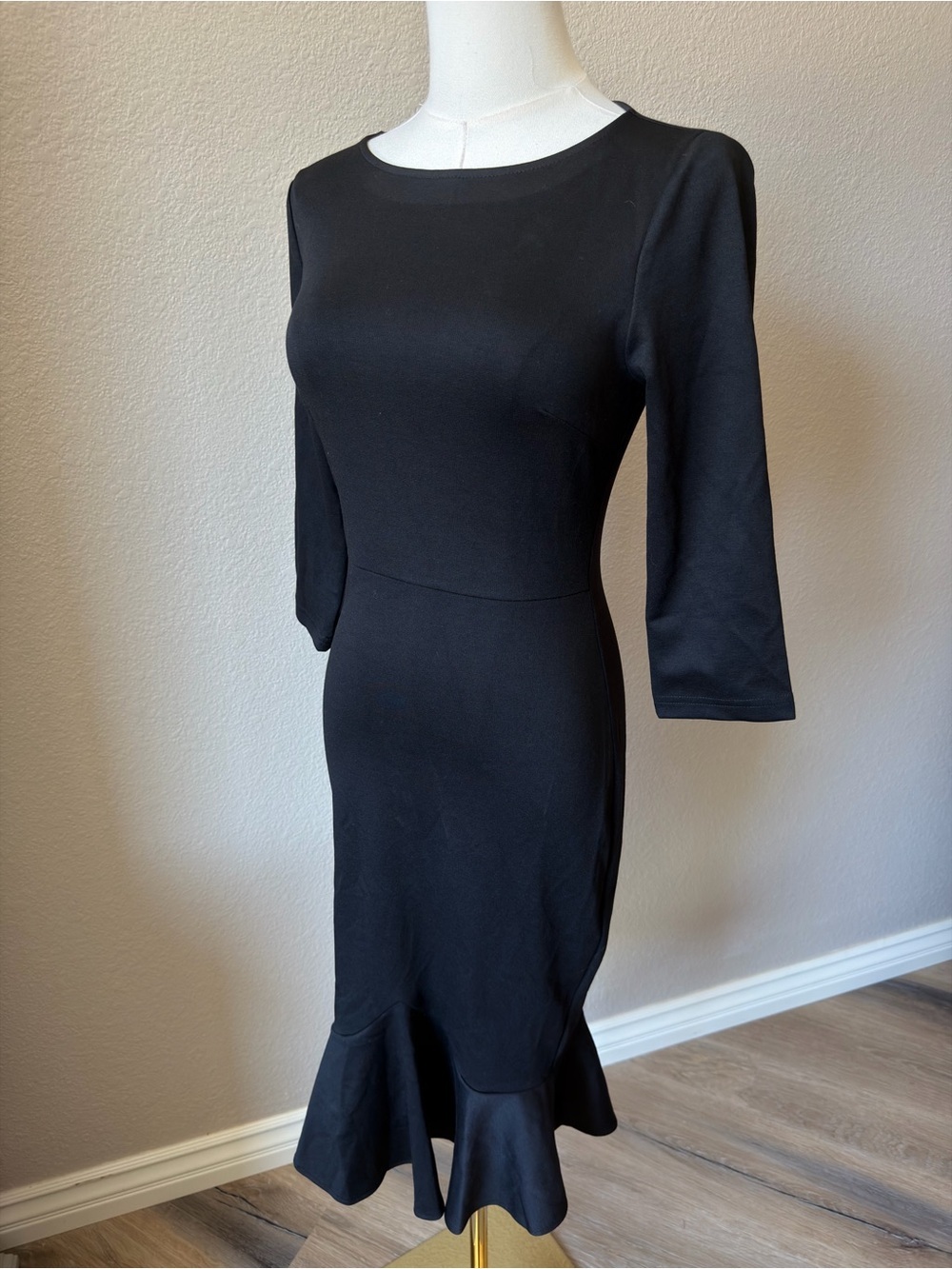 NWT Vfshow Classic Black Long-Sleeve Mermaid Midi Dress, XS - Picture 3 of 9
